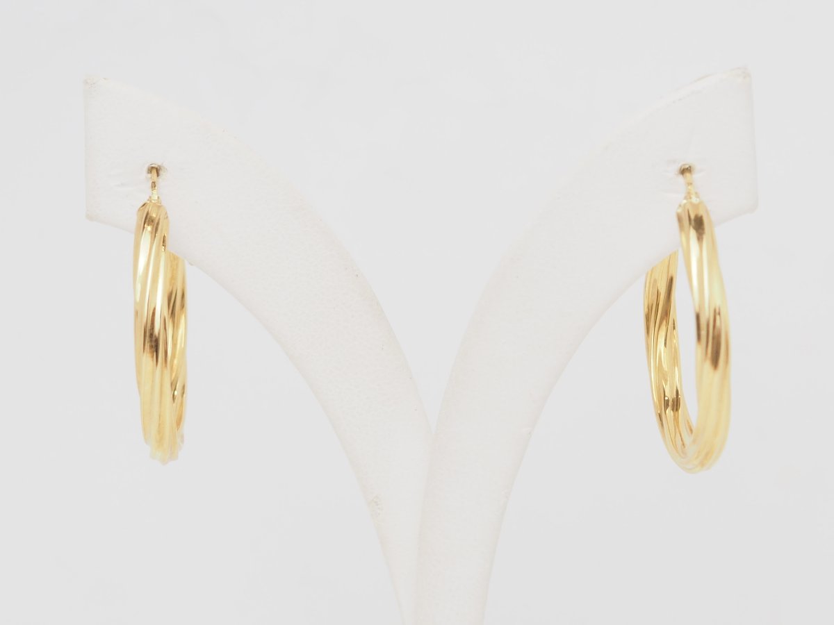 Créoles torsadées en or jaune 18 carats diamètre 30 mm