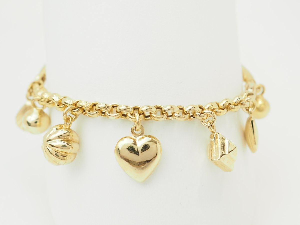 18-karat Yellow Gold Charm Bracelet – Heart, Seashell, And Pearl Charms-photo-2