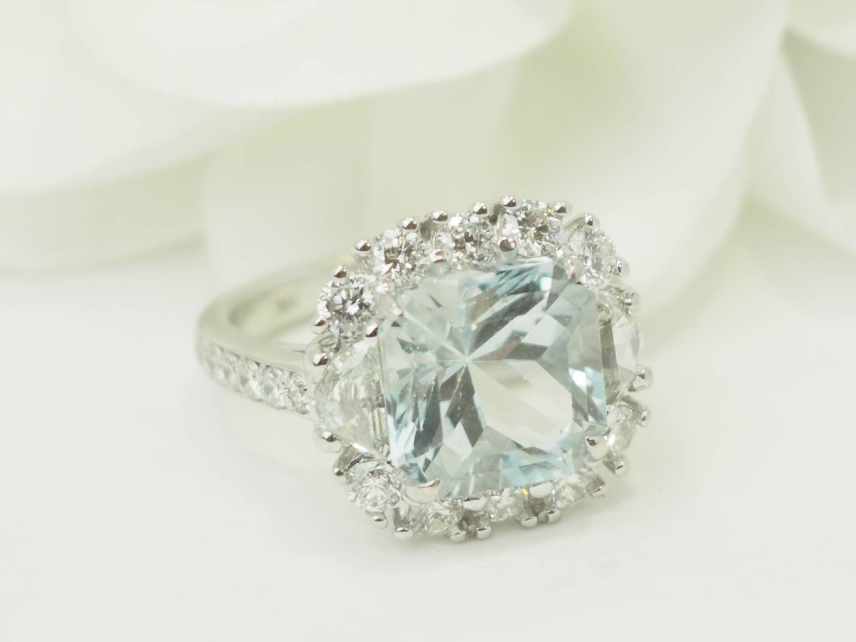 Bague entourage en or blanc aigue-marine naturelle non traitée 6 cts diamants E VS1 -photo-6