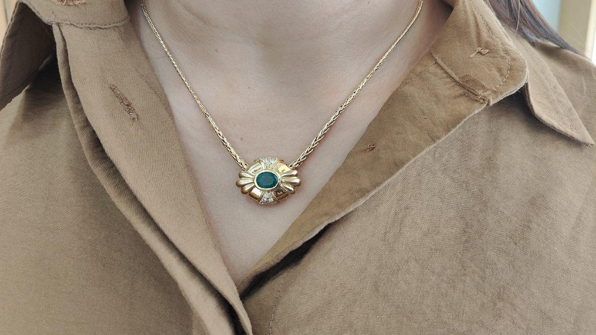 pendentif émeraude naturelle et diamants en or jaune-photo-2