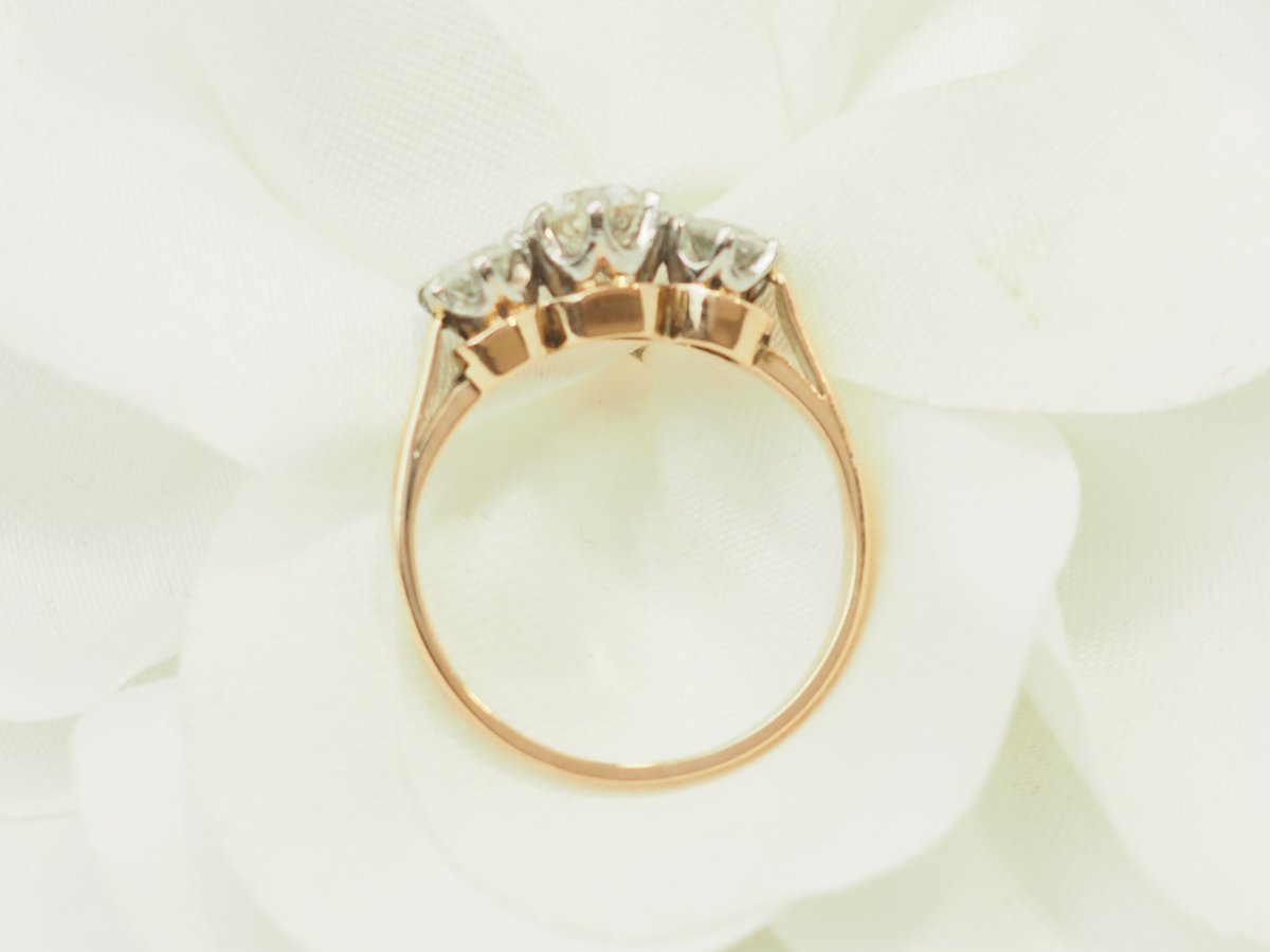Bague ancienne trilogie en or jaune, platine et diamants-photo-2