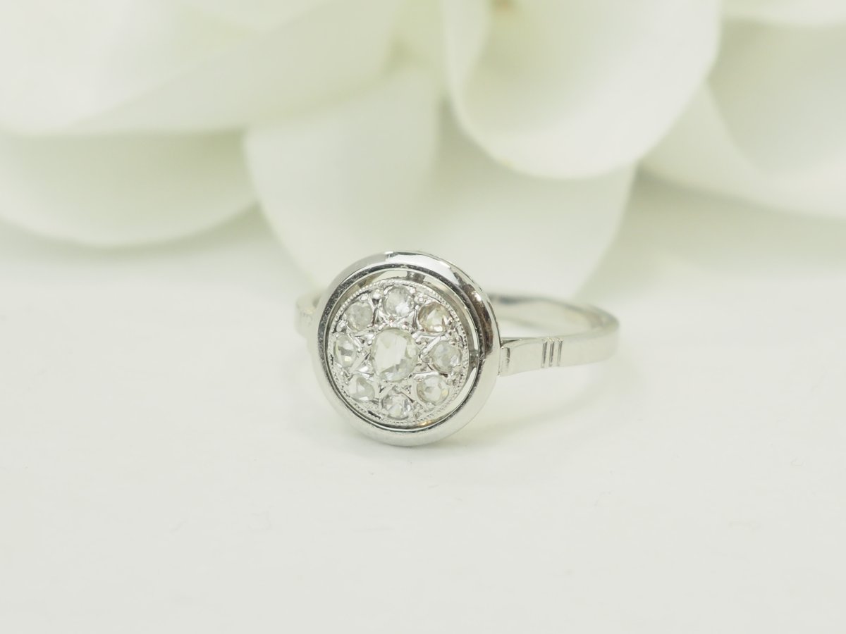 Vintage Round Art Deco Ring In White Gold And Platinum – Diamonds-photo-1