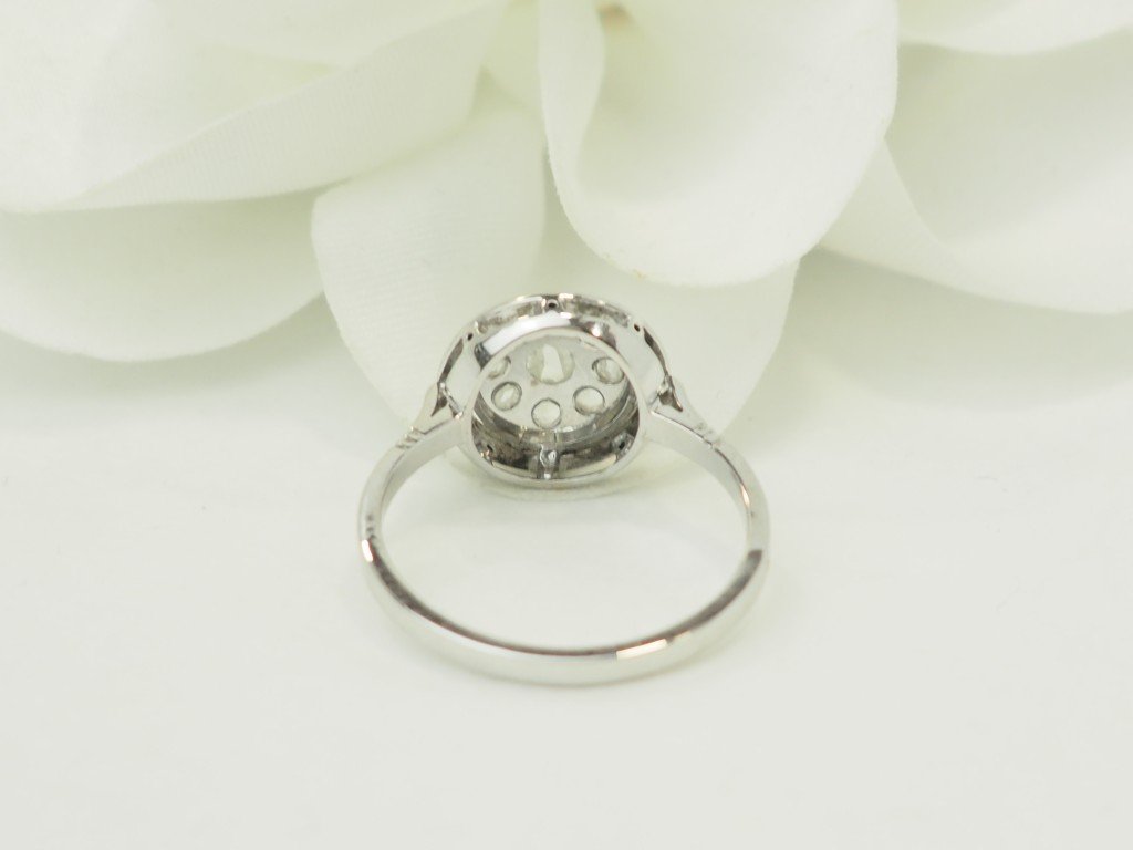 Vintage Round Art Deco Ring In White Gold And Platinum – Diamonds-photo-2