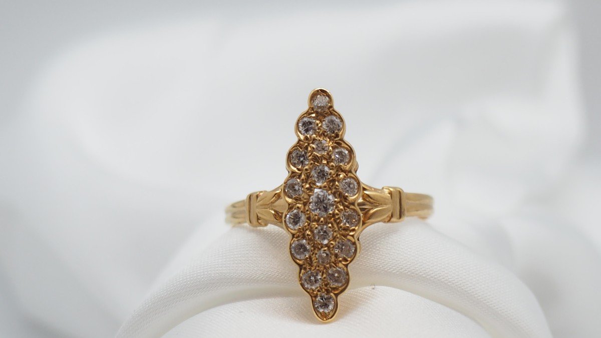 Marquise Ring In Yellow Gold And Diamonds