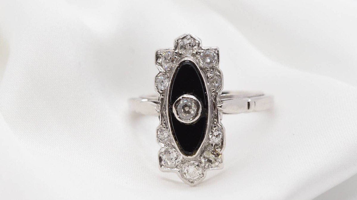 Art Deco Ring In Platinum, Onyx And Diamonds-photo-4