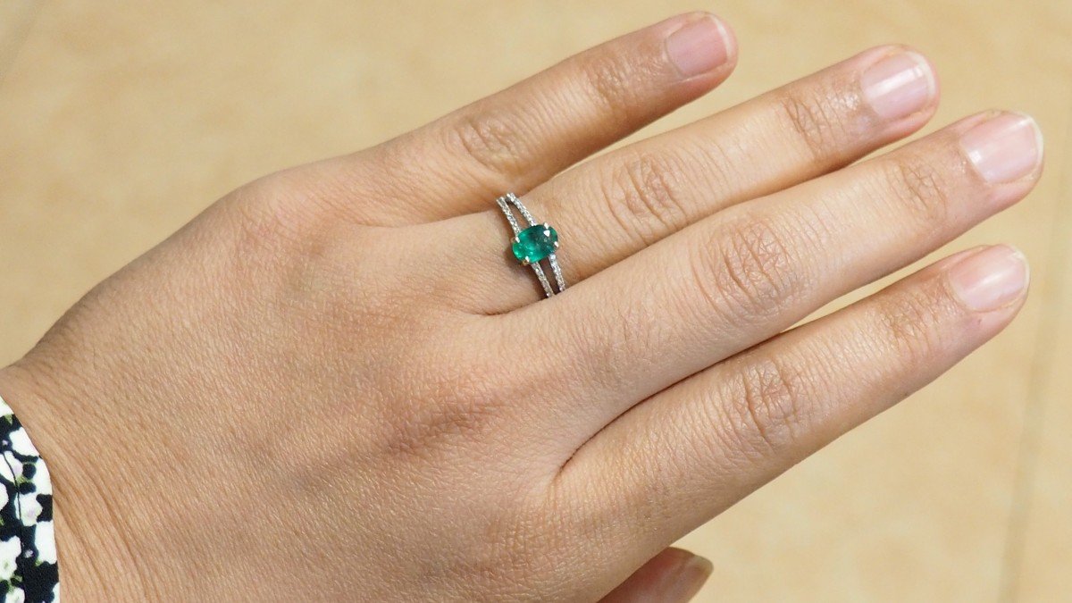 White Gold, Oval Emerald And Diamond Ring-photo-2