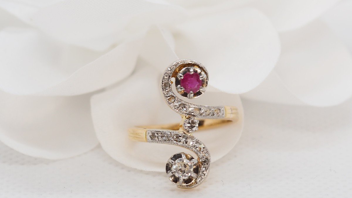 Toi Et Moi Ring In Yellow Gold And Platinum, Diamonds And Rubies-photo-2