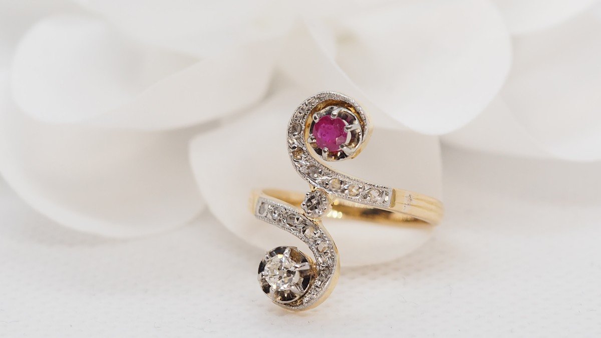 Toi Et Moi Ring In Yellow Gold And Platinum, Diamonds And Rubies-photo-3