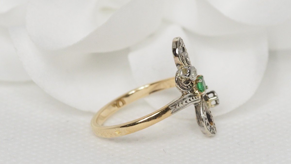 Two-tone Gold Ring Set With An Emerald And Small Diamonds-photo-1