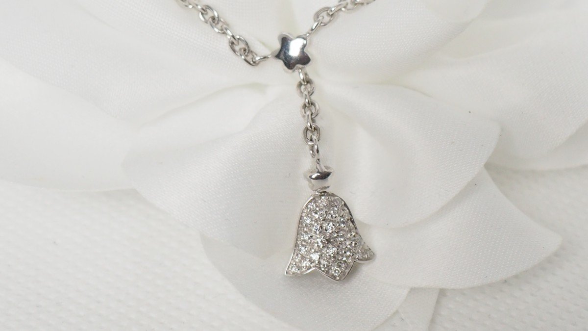 Bell Necklace In White Gold And Diamonds