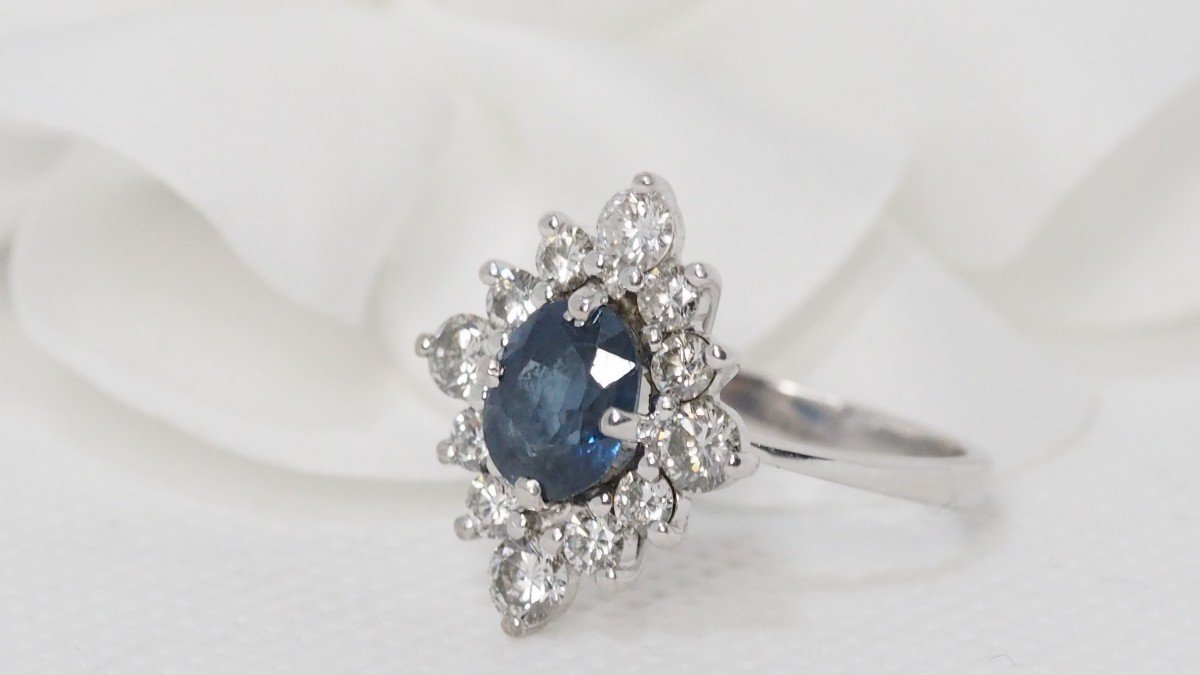 White Gold Ring Set With An Oval Sapphire And Diamonds-photo-3