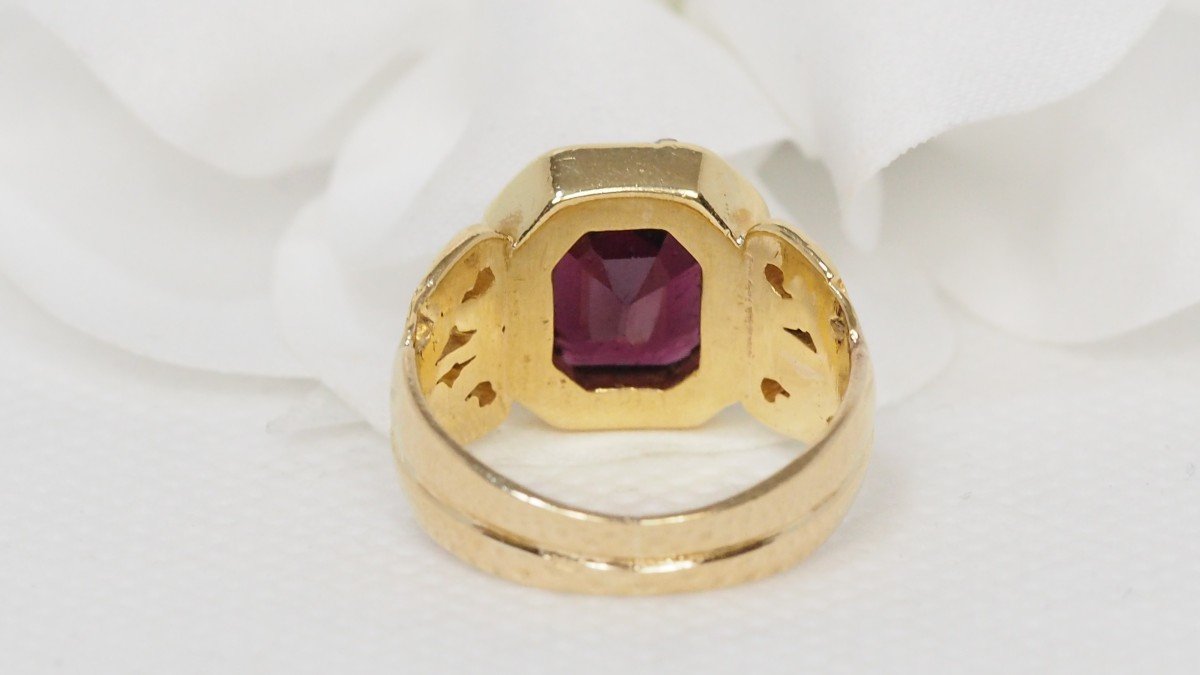 Ring In Yellow Gold, Garnet  And Rose Cut Diamonds-photo-4