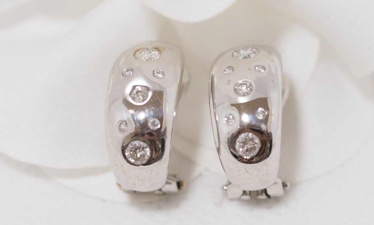 Boucles d'Oreilles En Or Blanc Serti De Diamants