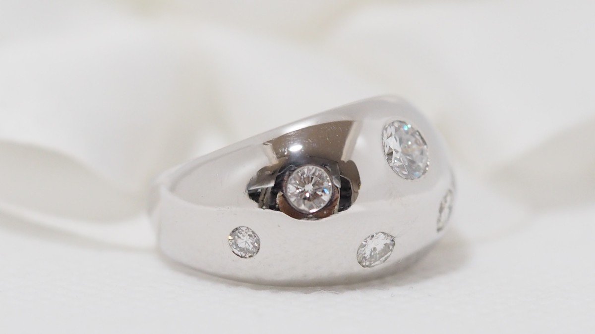 Bangle Ring In White Gold And Diamonds-photo-2