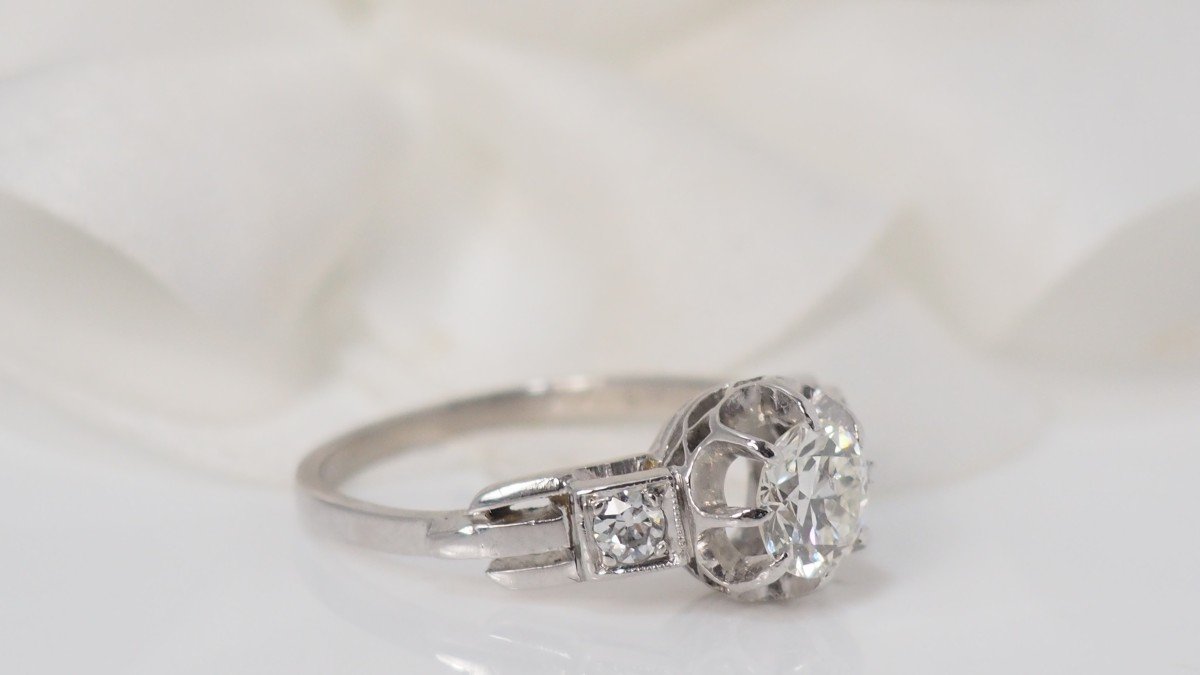 Solitaire Ring In Platinum And Diamonds-photo-4