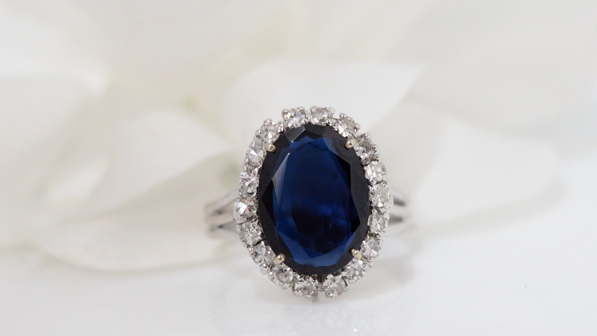 Entourage Ring In Platinum, Oval Sapphire And Diamonds