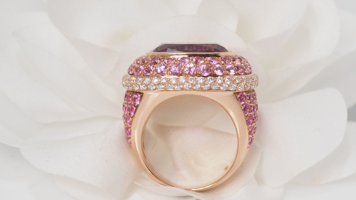 Importante Bague En Or Jaune Ornée d'Une Améthyste Et Diamants-photo-1