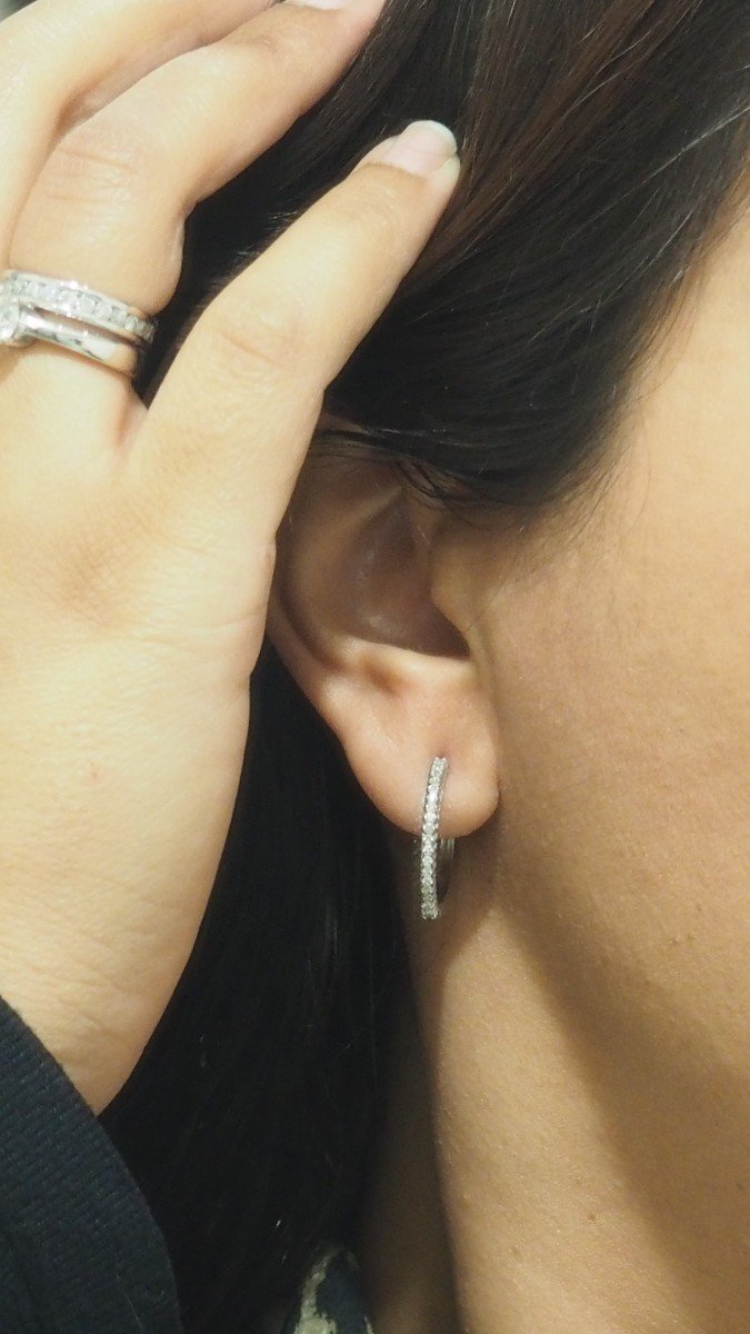 Semi Pavé Hoops In White Gold And Diamonds-photo-3