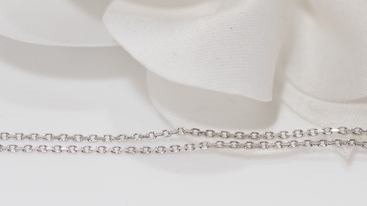 Pendant Necklace In White Gold, Sapphire And Diamonds-photo-1