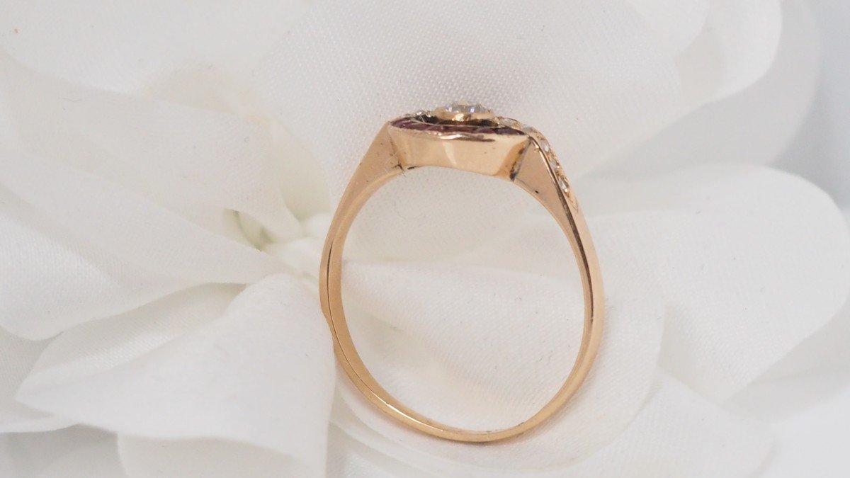 Ring In Rose Gold, Diamonds And Calibrated Rubies-photo-1