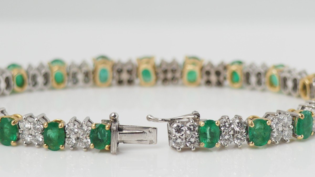 Rivière Bracelet In White And Yellow Gold, Oval Emeralds And Diamonds-photo-1