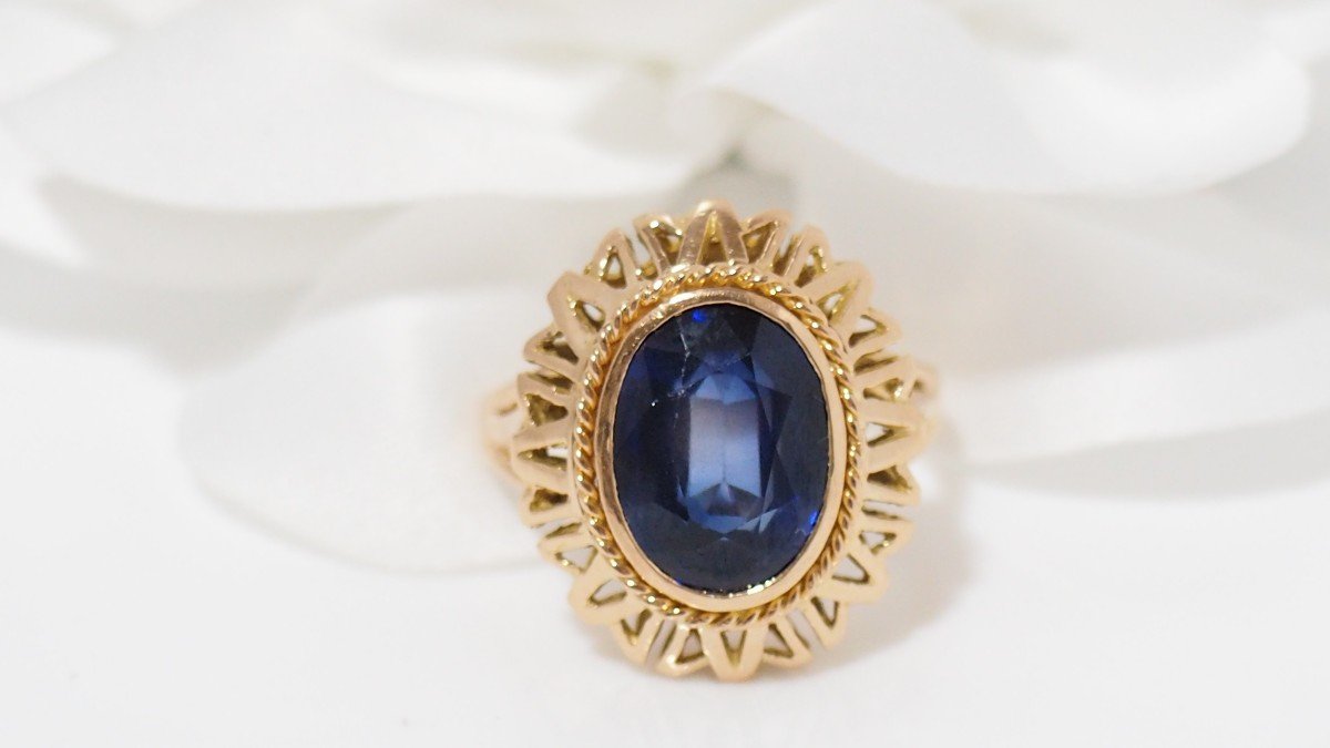 Vintage Ring In Yellow Gold And Synthetic Sapphire-photo-2