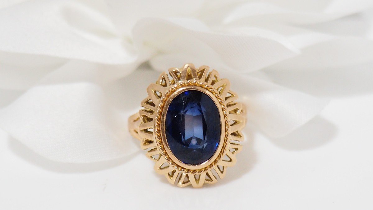 Vintage Ring In Yellow Gold And Synthetic Sapphire