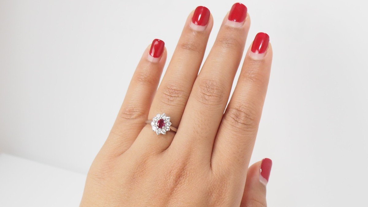 Daisy Ring In White Gold, Rubies And Diamonds-photo-3