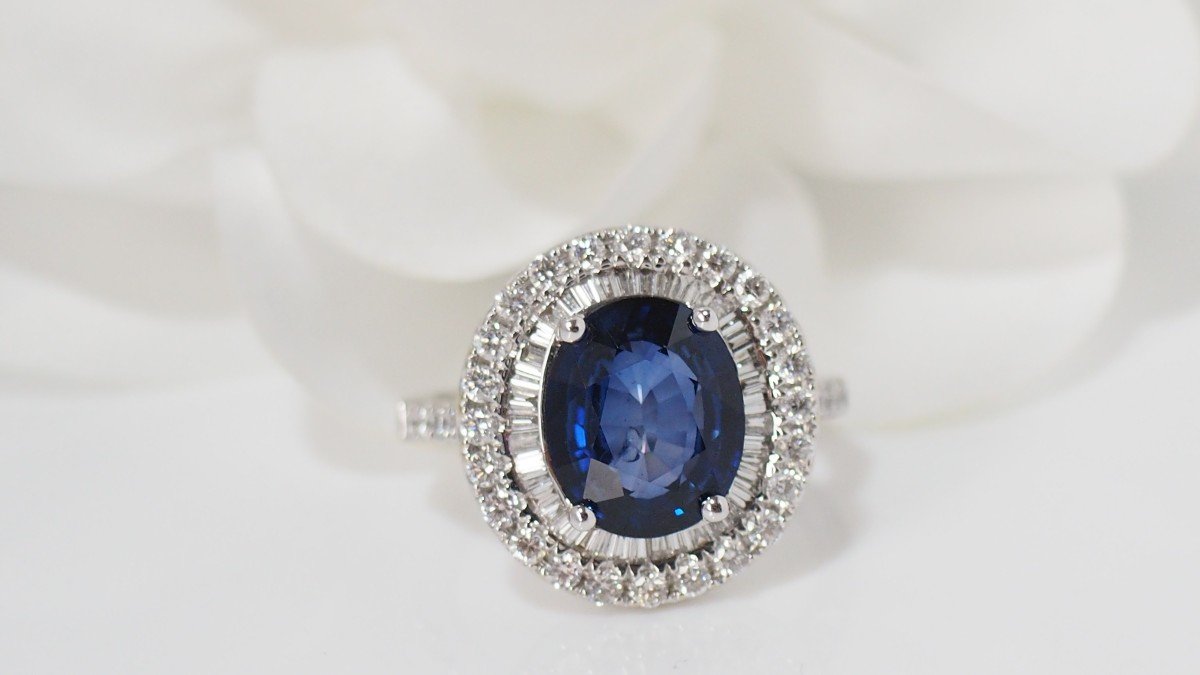 Bague Pompadour En Or Blanc, Saphir Ovale Et Diamants-photo-4