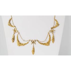 Early 19th Century Drapery Necklace In Yellow Gold And Fine Pearls