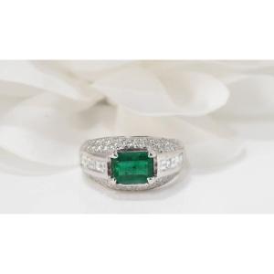 Bangle Ring In White Gold Emerald And Diamonds