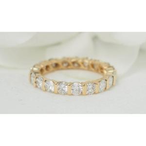 American Wedding Ring In Yellow Gold And Diamonds