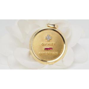 Augis Love Medal In Yellow Gold Diamonds