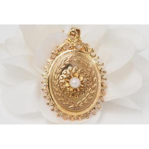 Cassolette Pendant In Yellow Gold And Cultured Pearl