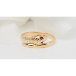 Snake Ring In Rose Gold And Ruby