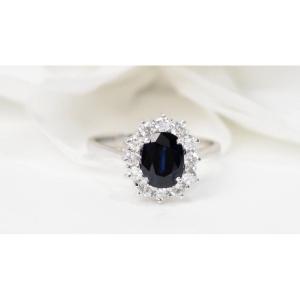 Marguerite Ring In White Gold, Sapphire And Diamonds 
