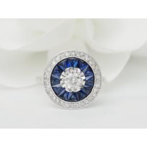Bague Art Déco en or blanc, saphirs et diamants