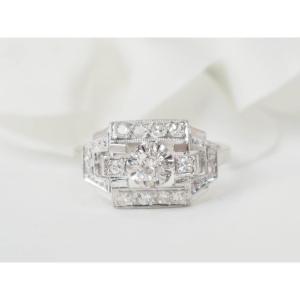 Art Deco Ring In Platinum And Diamonds