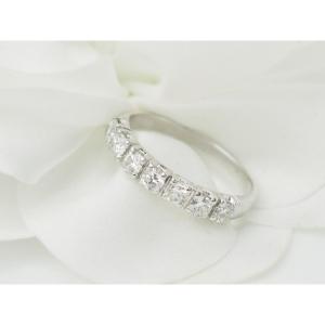 Alliance en or blanc et diamants 