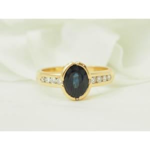 Ring In 18 Carat Yellow Gold, 1.60 Ct Sapphire & Diamonds