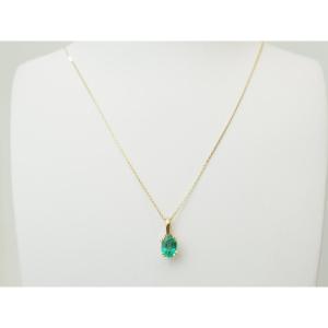 Collier solitaire émeraude ovale naturelle 1,23 carat en or jaune