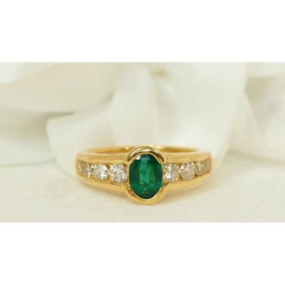 Ring In Yellow Gold, Oval Emerald And Diamonds