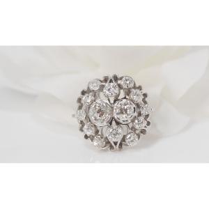 Important Flower Ring In Platinum And Diamonds