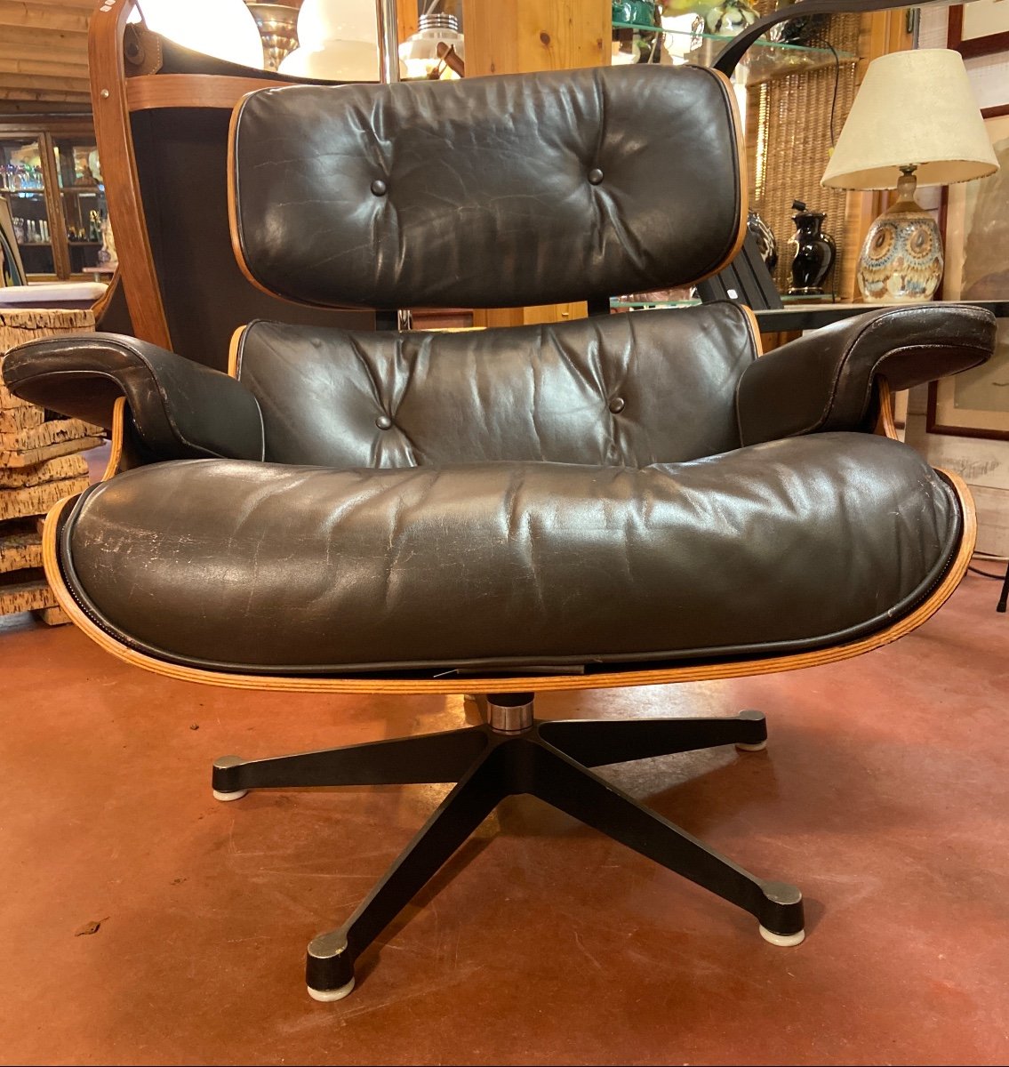 Eames Lounge Chair-photo-1