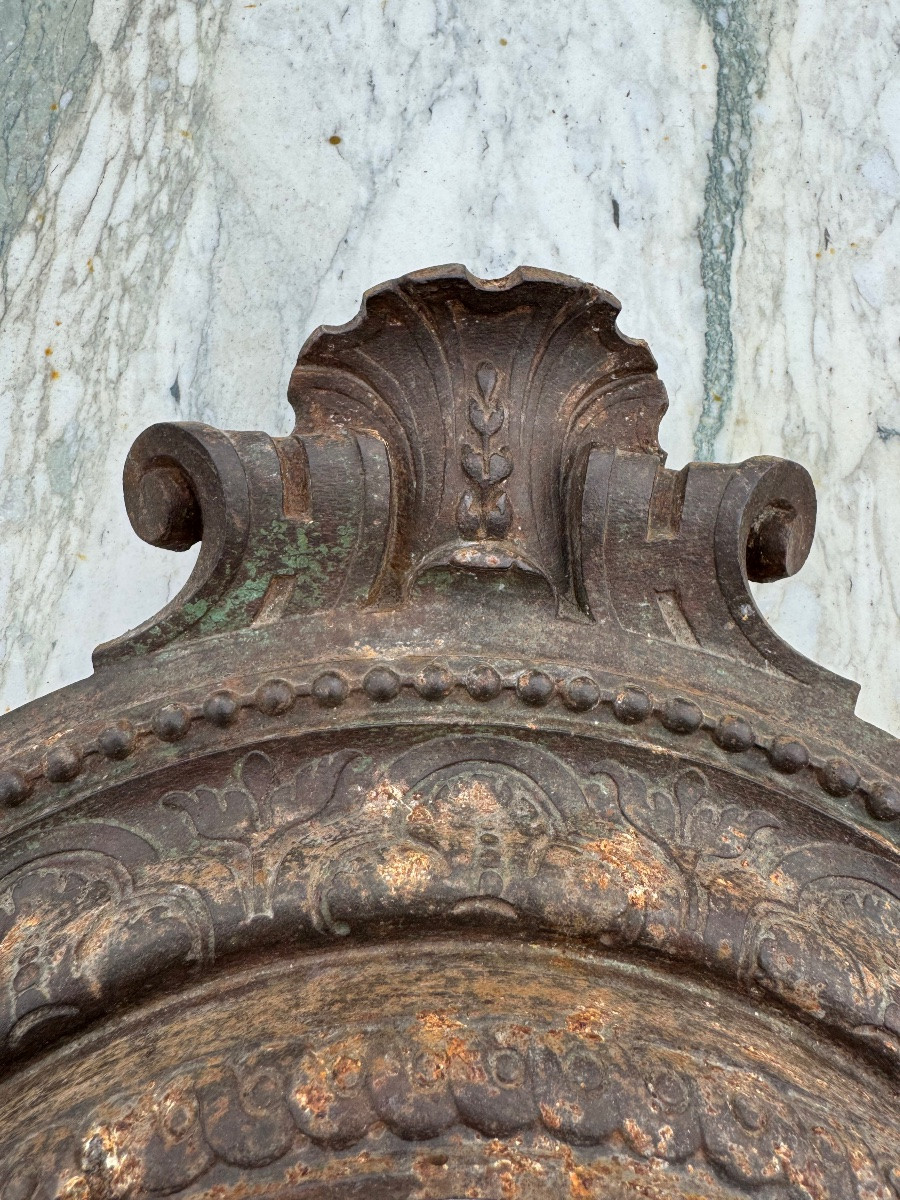 19th Century Cast Iron Bull's Eye-photo-3