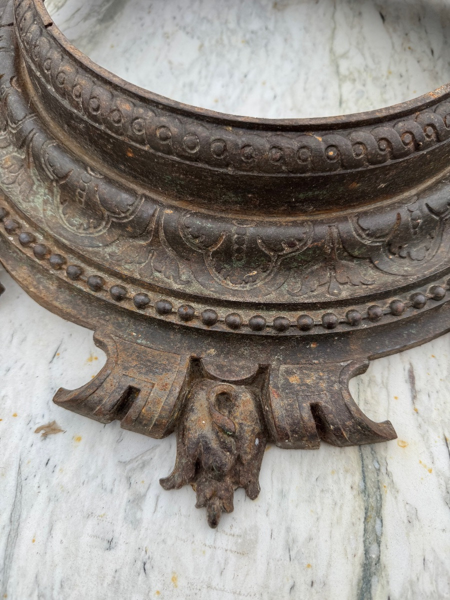 19th Century Cast Iron Bull's Eye-photo-3