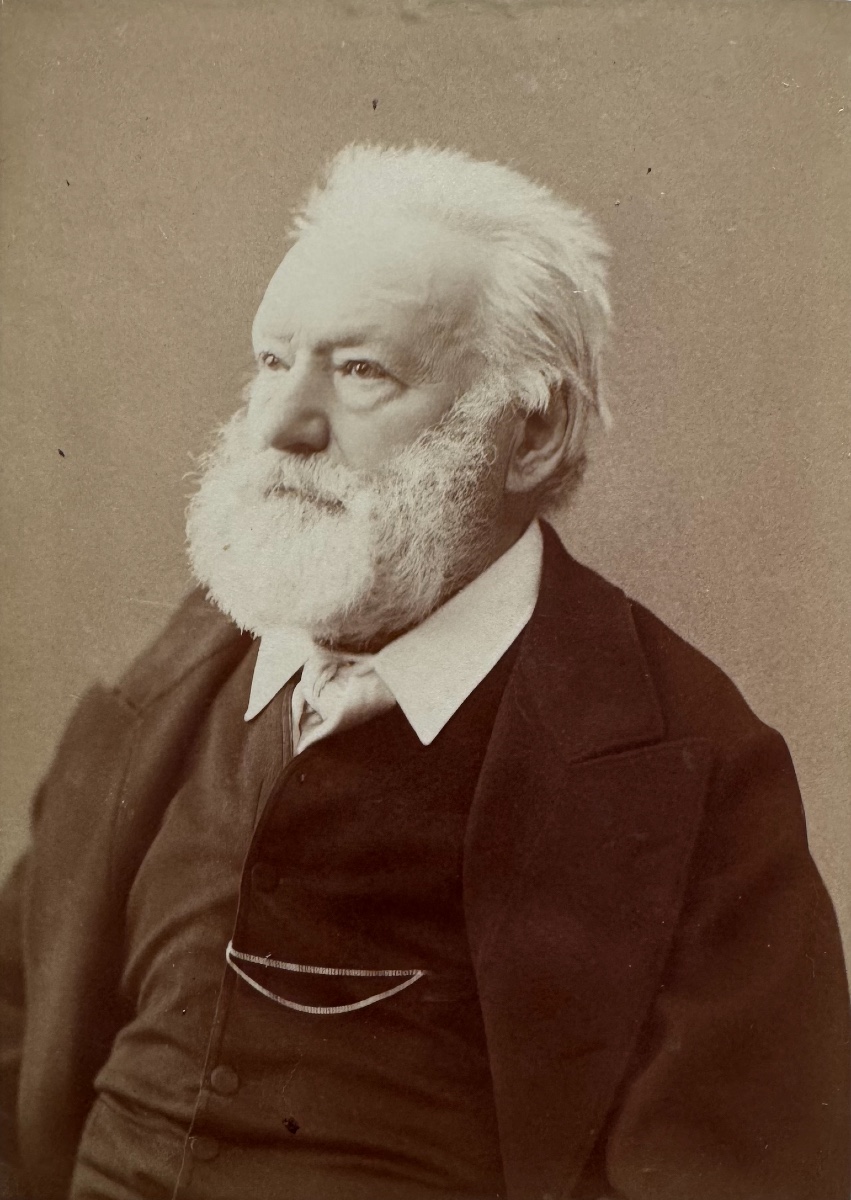 Victor HUGO - Photographie originale par Chalot. Tirage albuminé. 1884.