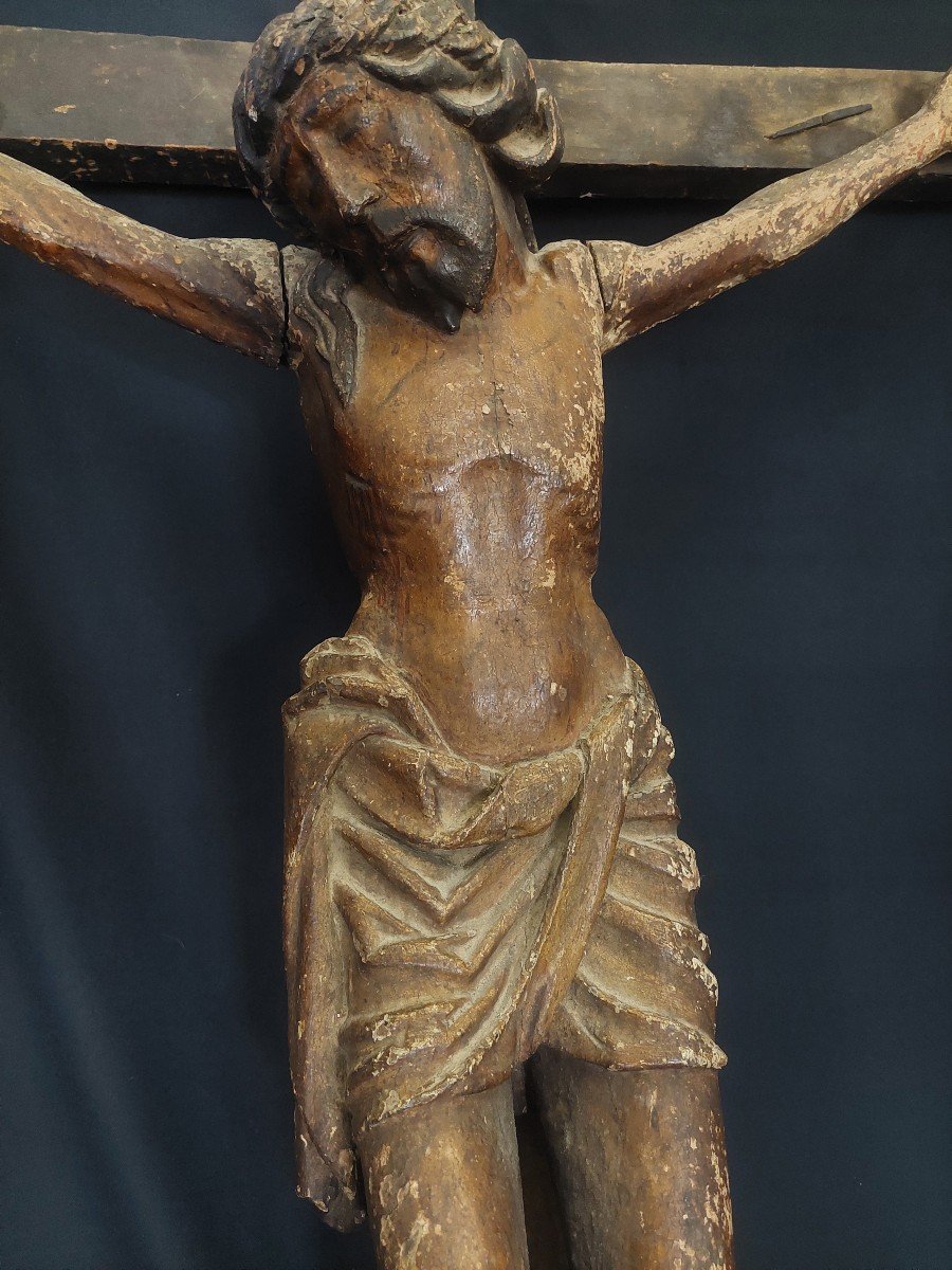 GRAND CHRIST EN CROIX POLYCHROME. CRUCIFIX EN BOIS  Fin XVe Siècle.  France-photo-2