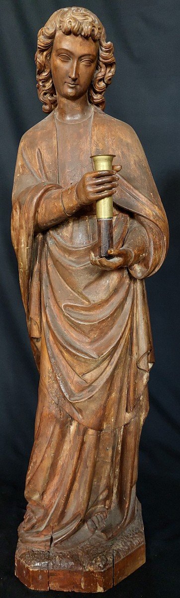 Statue d'Un Ange Thuriféraire en bois. France autour de 1800  dans le style gothique de 1300.