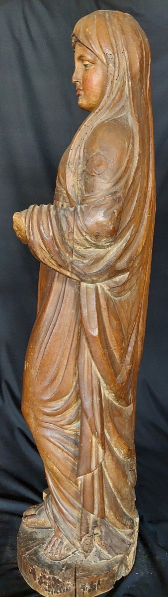 Grande statue en bois partiellement polychrome d'une Vierge. Travail français autour de 1800 -photo-8